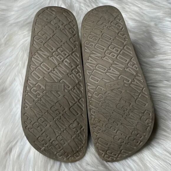 Old Navy Strappy Slide on Sandals Beige Grey Size 1 - Picture 7 of 7